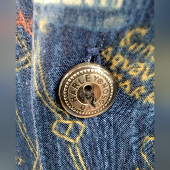 Harley-Davidson button-down shirt - Picture 3 of 5